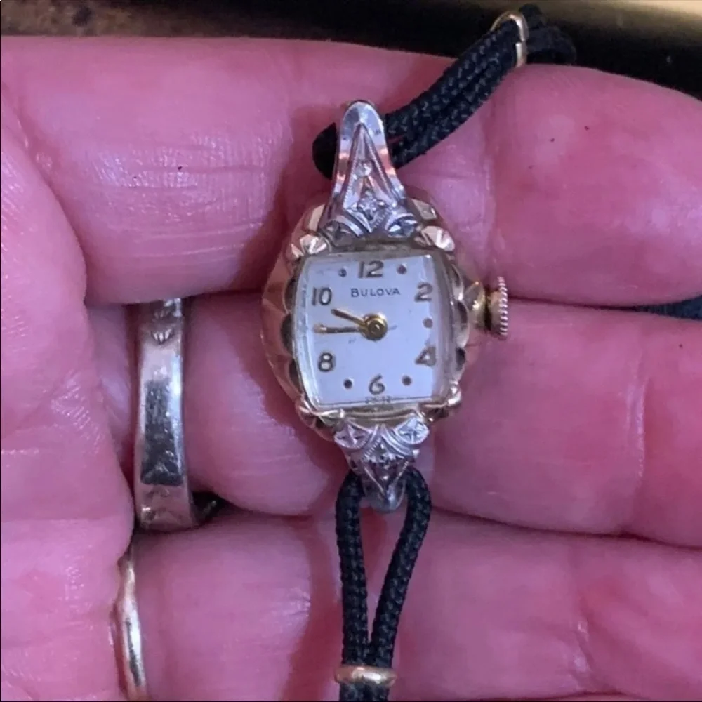 Bulova Vintage GOLD AND DIAMOND BULOVA LADIES WATCH VTG - Picture 5 of 8